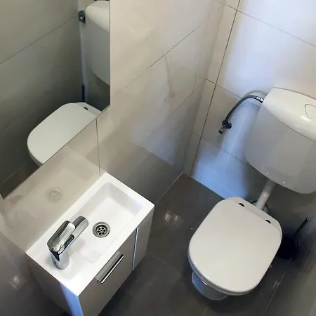 Apartment Blue Rose Two Bedroom With Balcony And Free Parking Near Old Town Trogir