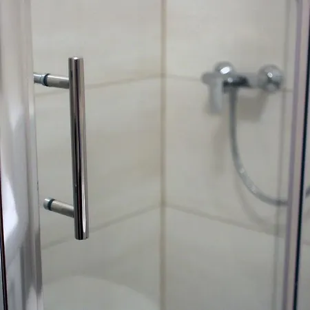 Blue Rose Two Bedroom With Balcony And Free Parking Near Old Town