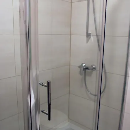 Apartment Blue Rose Two Bedroom With Balcony And Free Parking Near Old Town Trogir