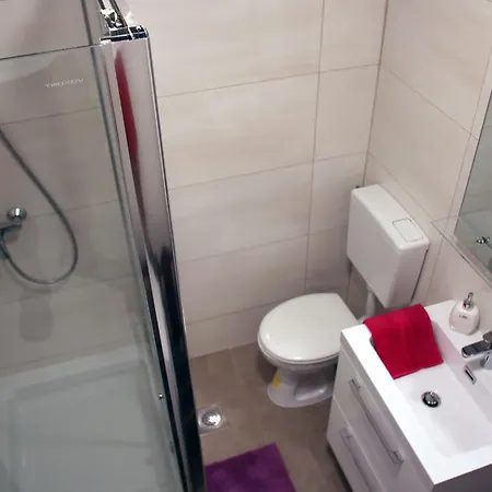 Blue Rose Two Bedroom With Balcony And Free Parking Near Old Town Apartment Trogir